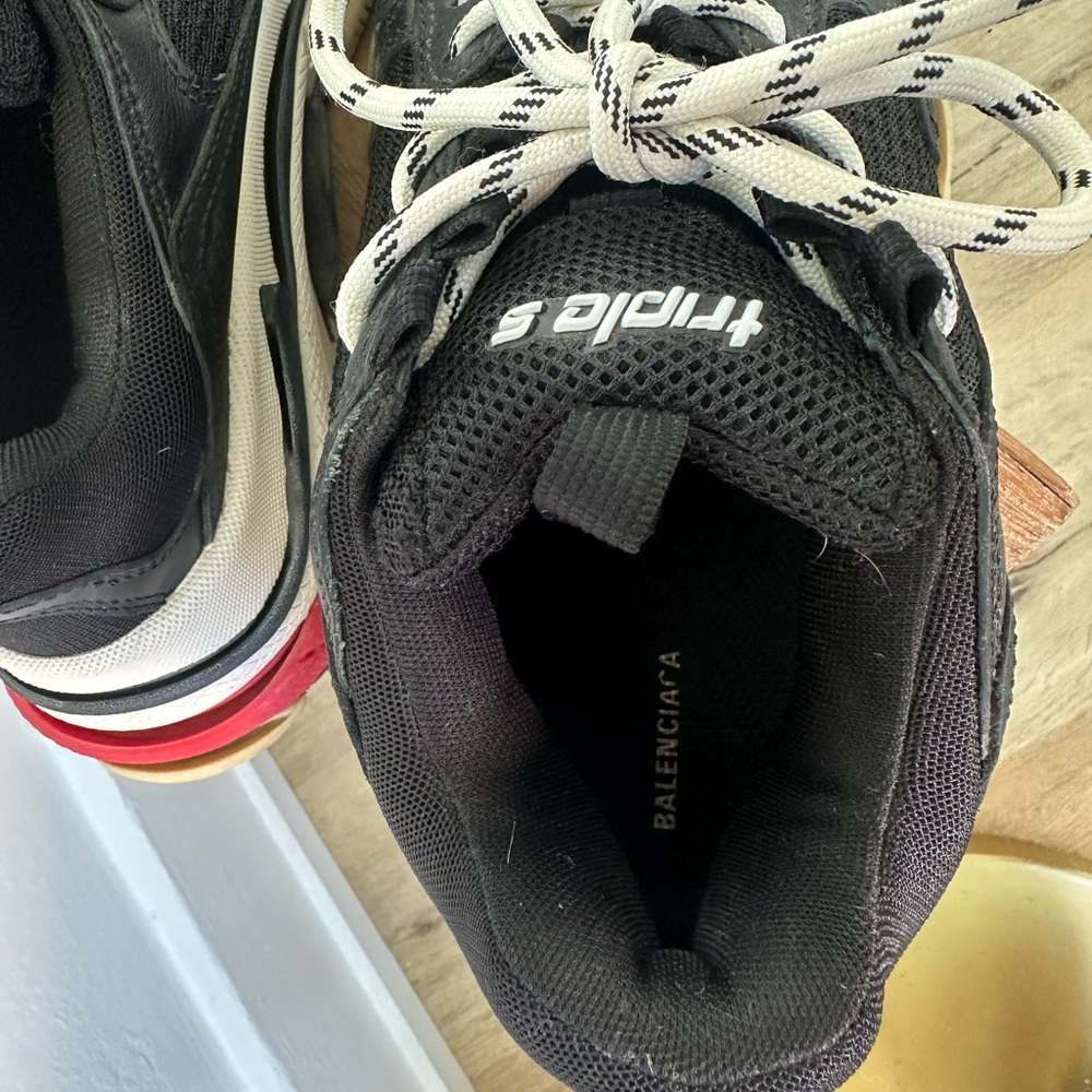 MEN'S TRIPLE S SNEAKER IN BLACK - Picture 5 of 7